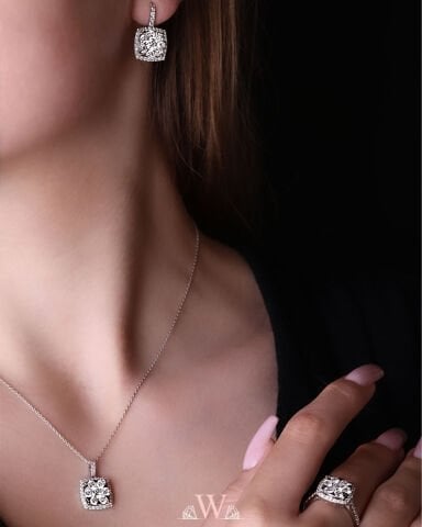 1,57 Karat Pırlanta Kenar Taşlı Magic Yüzük