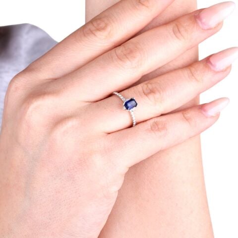 0,96 Karat Pırlantalı Safir Yüzük E F Renk