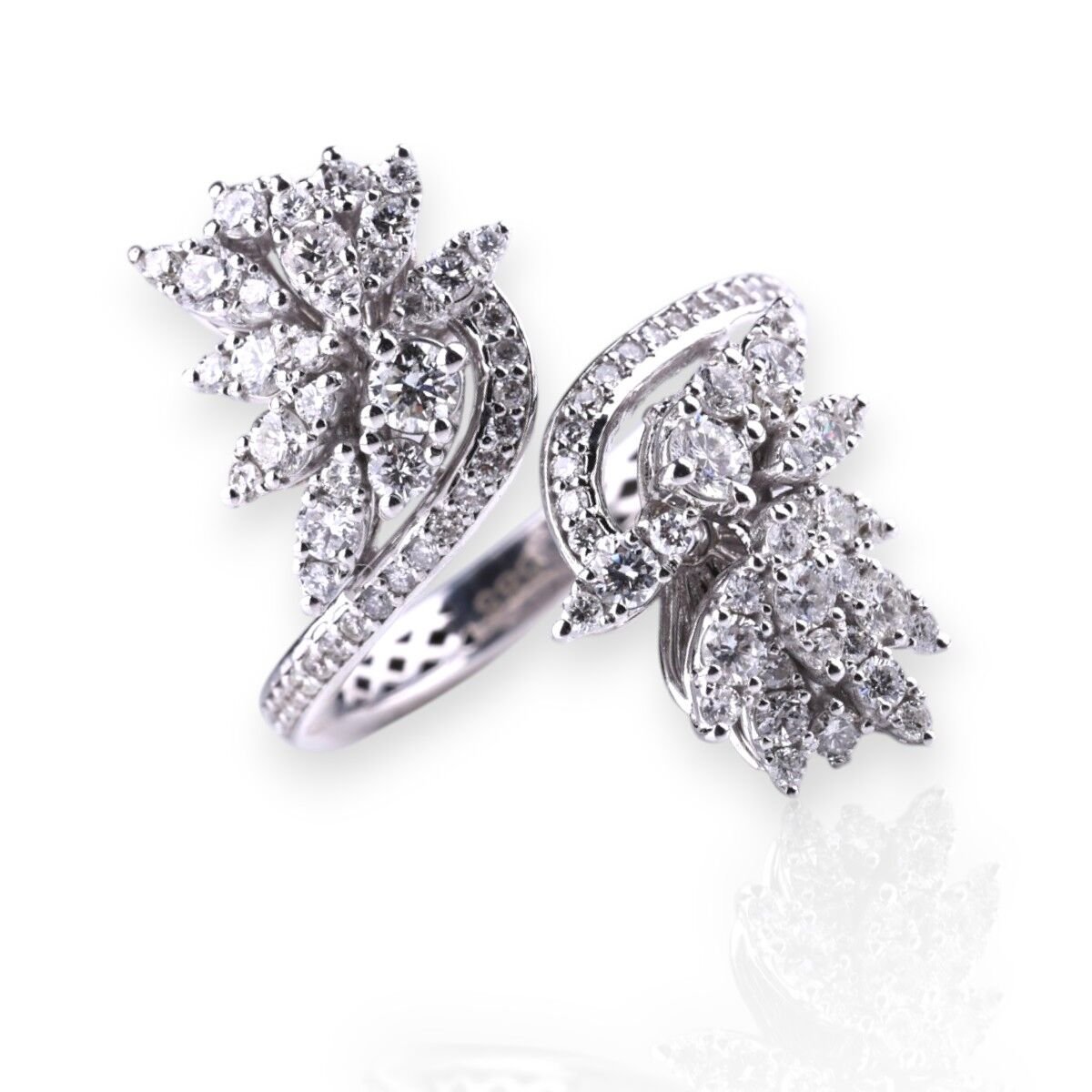 1,20 Karat Fantezi Pırlanta Yüzük E/F Renk IDL Sertifika