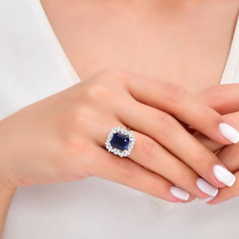 6,50 Karat Pırlantalı Safir Yüzük E F Renk
