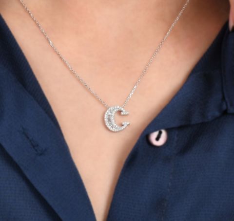 0,44 Karat Pırlanta Harf Baget Kolye E Renk