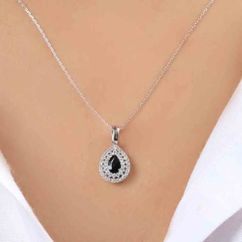 0,61 Karat Safir Pırlanta Kolye F Renk