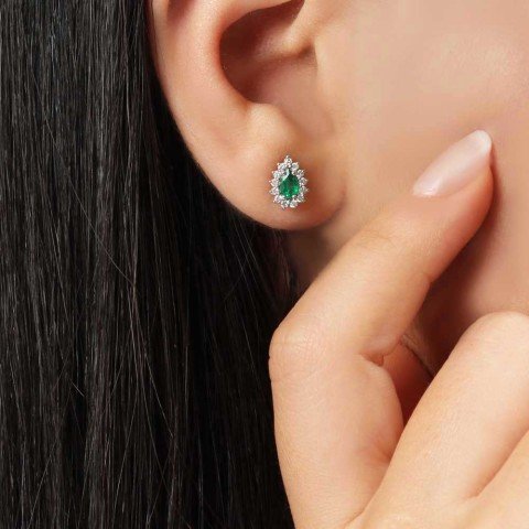 0,60  Karat Pırlantalı Zümrüt Küpe F Renk