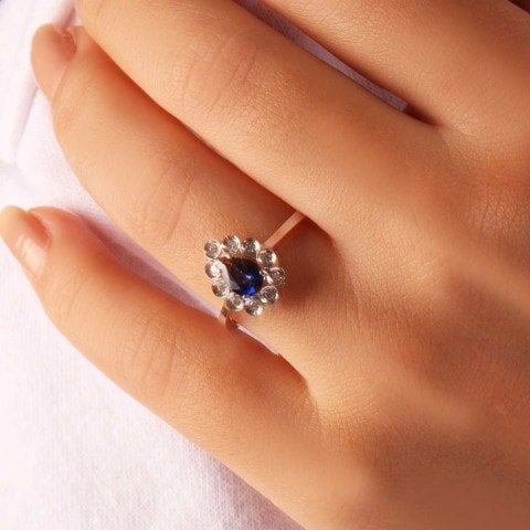 0,91 Karat Pırlantalı Safir Yüzük F Renk