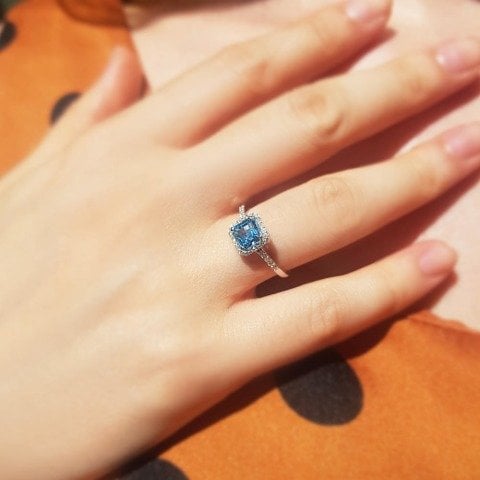 2,27 Karat Pırlantalı Aqua Safir Crispy Yüzük F Renk