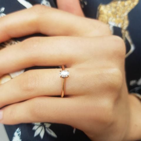 0,33 Karat Pırlanta Oval Tektaş Yüzük G Renk