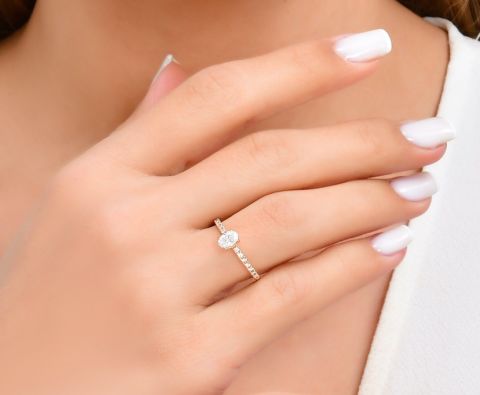 0,55 Karat Oval Pırlanta Tektaş Yüzük