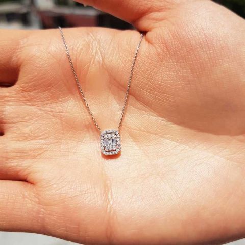 0,17 Karat Pırlanta Baget Kolye E F Renk IDL Sertifikalı