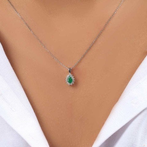0,31 Karat Pırlantalı Zümrüt Kolye F Renk