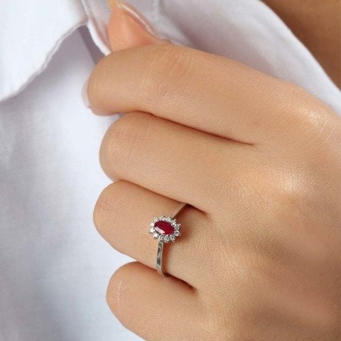 0,45 Karat Pırlantalı Yakut Yüzük F Renk