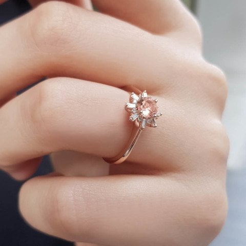 0,56 Karat Pırlantalı Morganite Yüzük F Renk